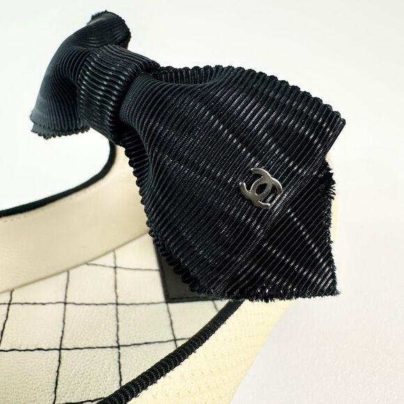CHANEL Beige Black Cap Toe Leather CC Logo Ballet Flats Size 38.5 Mary Jane Bow - Picture 12 of 16